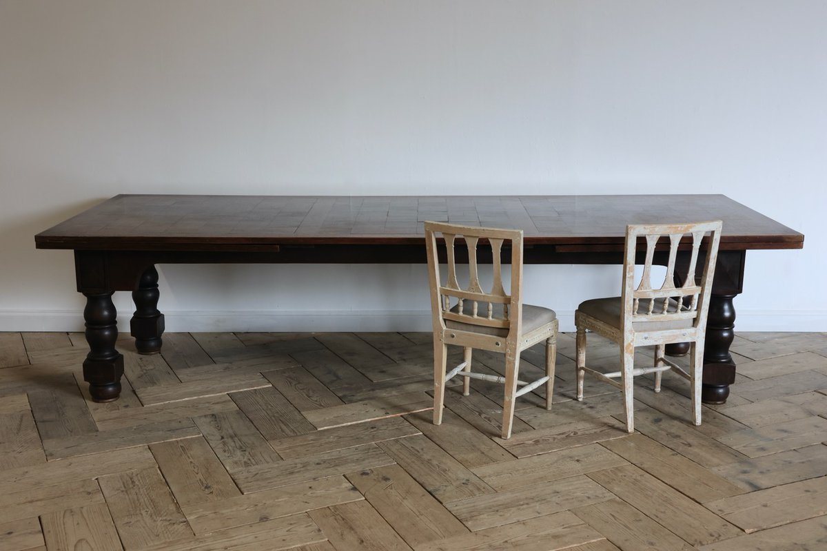 BrownriggUK's tweet image. Extremely Large Early 20th Century French Parquetry Double Extending Dining Table

bit.ly/3HSqwru

#extendingdiningtable #antiquediningtable #antiquetable #antique #furniture