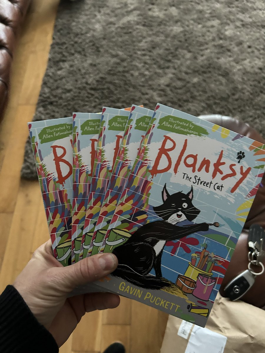 Blanksy the Street Cat publishes today!  <a href="/FaberChildrens/">Faber Children's</a> <a href="/PNPaperCuts/">PaperCuts</a> <a href="/AFatimaharan/">Allen Fatimaharan</a>