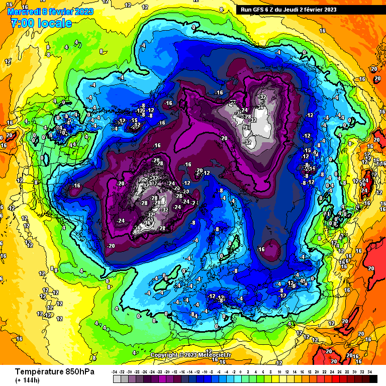 Met4CastUK's tweet photo. In spectacular fashion the GFS has folded.

GFS ticket holders are reminded that tickets are non-refundable, a taxi will collect you from the end of the garden path shortly. https://t.co/ESg3U8mOen