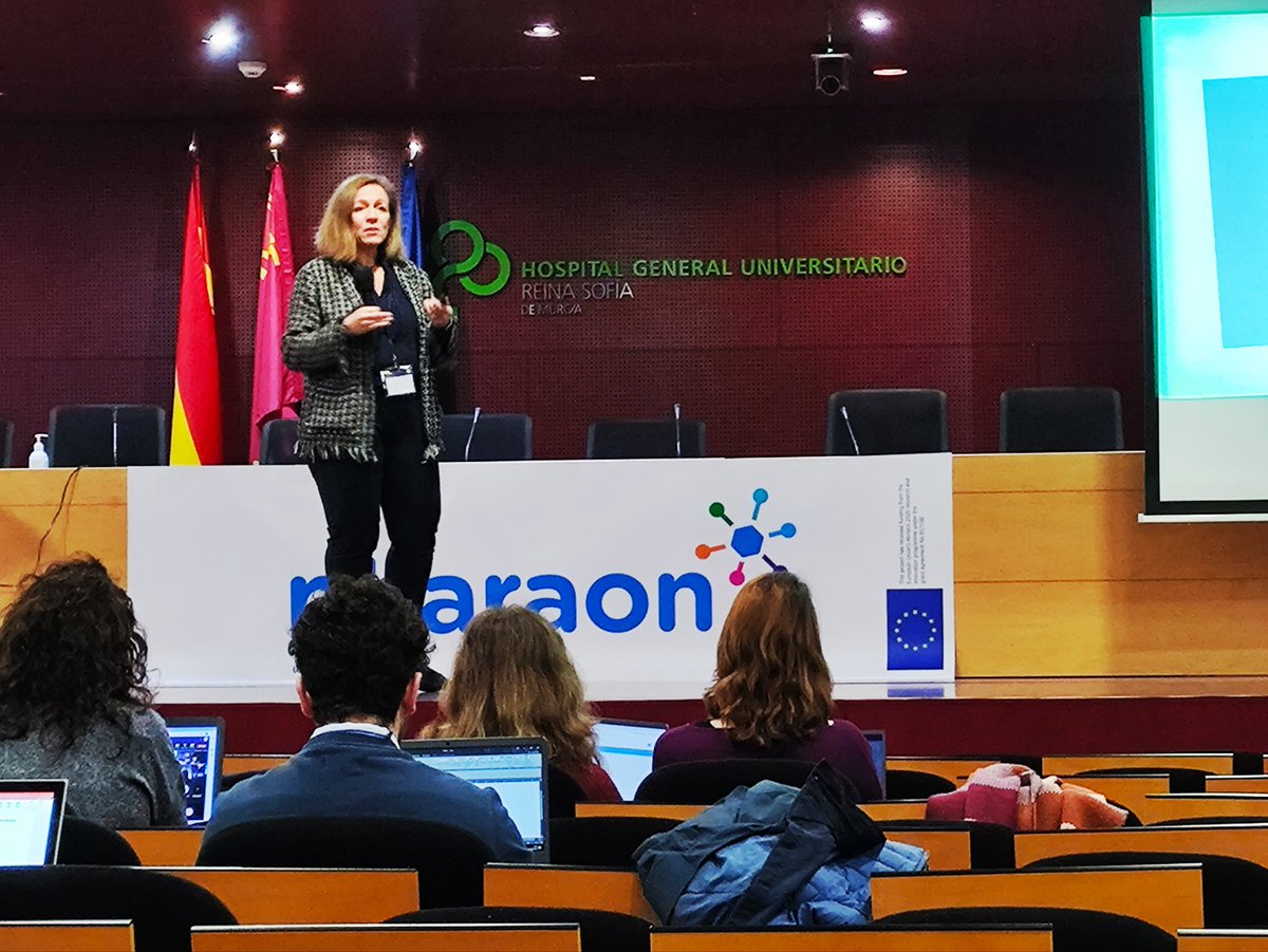 Myriam Martín presenta las experiencias de éxito en #innovación #sanitaria y #CPI en la región de Murcia, en la jornada abierta del proyecto europeo <a href="/PharaonProject/">Pharaon Project</a>.
Un largo camino en el que el SMS ha ido de la mano del conocimiento y la  fiabilidad de <a href="/ticbiomed/">ticbiomed</a>,