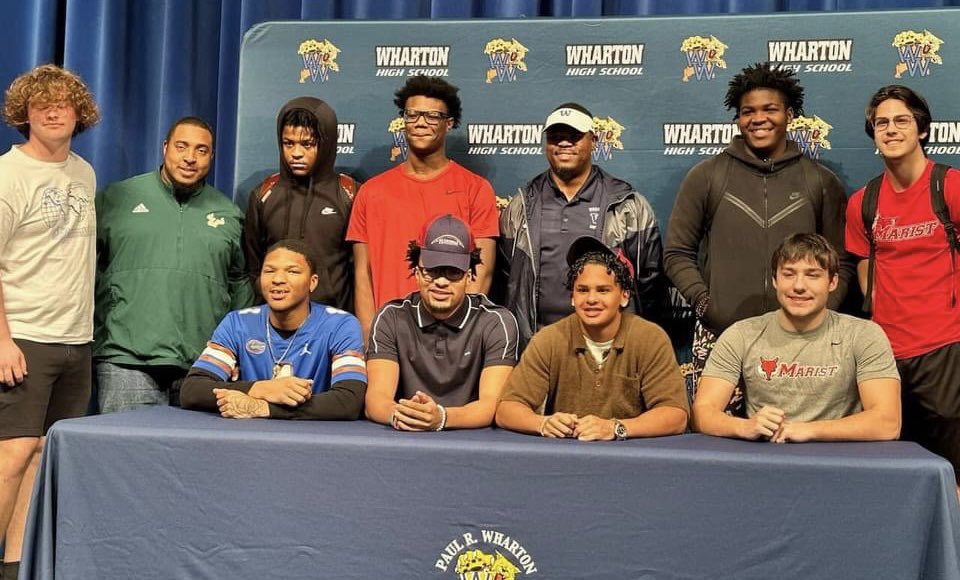 Congrats to our 5 seniors who have signed to play at the next level:

<a href="/DijonJohnson13/">Dijon Johnson</a> - Florida
<a href="/JacksonRaitt_/">Jackson Raitt</a> - Marist 
<a href="/joshuadoan2/">Joshua Doan</a> - West Florida
<a href="/noahjb_10/">Noah Bryant</a> - St. Thomas
<a href="/regbell0/">Reginald (rj) Bell</a> - St. Thomas

<a href="/Coach_Baham/">Robert Baham Jr.</a> <a href="/WhartonBoosters/">Wharton Boosters</a>