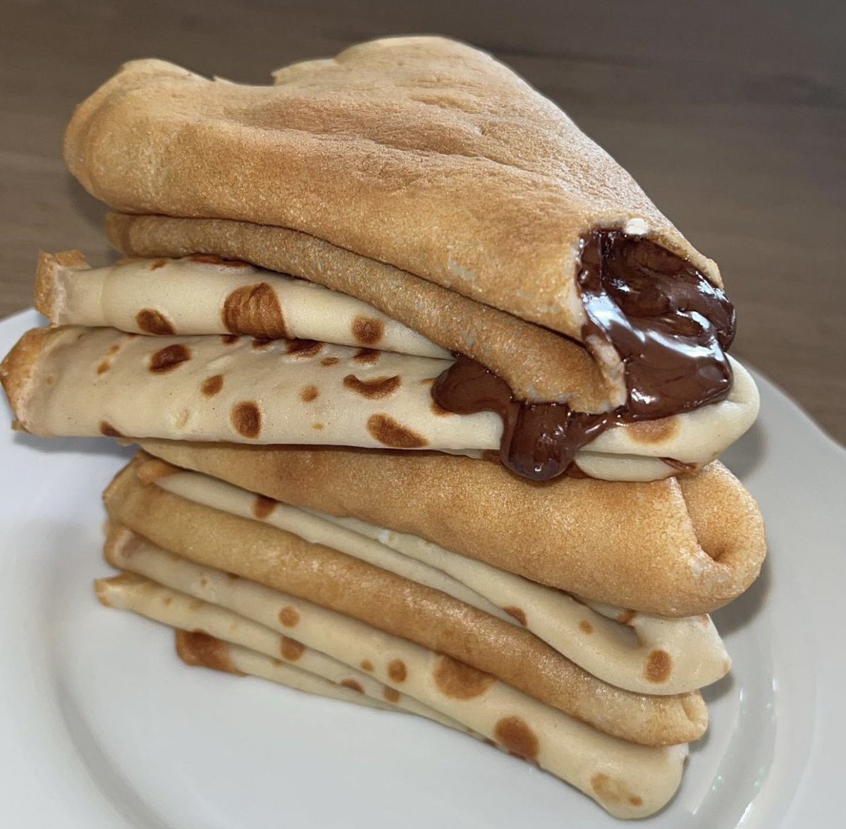 GossipRoomOff's tweet photo. Faites chauffer vos poêles, aujourd'hui c'est la #chandeleur ! 🥞 (📸: cookbynoa, batataddict, chunky_cooker) https://t.co/3JcOOxC3oQ