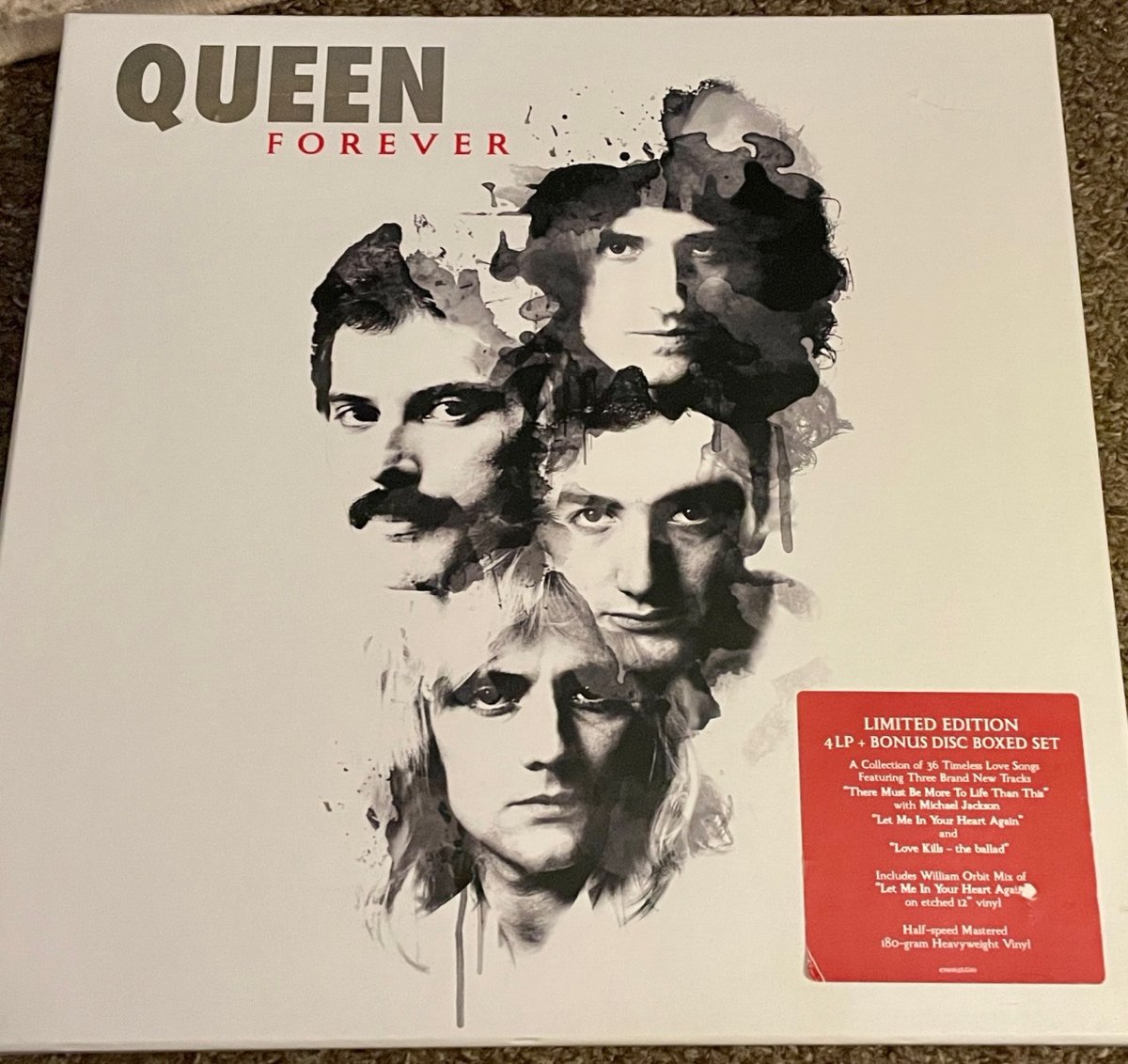 🎵#NowPlaying🎵
#Queen -  #QueenForever 
#Music #Pop #PopMusic #MusicCollection #Vinyl