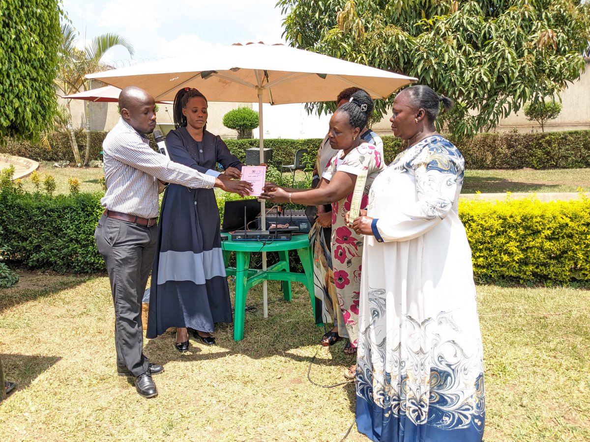 Ru (@rwamucuucu) on Twitter photo Kassanda District Commercial officer hands over the registration certificate and by laws to the Chairperson of Kagaba Women Miners Processors and Traders Cooperative Society at their first annual general meeting. <a href="/SolidaridadECA/">Solidaridad East and Central Africa</a> <a href="/KIBIRIGEEMMAN15/">KIBIRIGE EMMANUEL</a> <a href="/AlexAmanyaa/">Alex Amanya</a> <a href="/JoventaTugumis1/">Joventa Tugumisirize</a> Kassanda District Commercial officer hands over the registration certificate and by laws to the Chairperson of Kagaba Women Miners Processors and Traders Cooperative Society at their first annual general meeting. <a href="/SolidaridadECA/">Solidaridad East and Central Africa</a> <a href="/KIBIRIGEEMMAN15/">KIBIRIGE EMMANUEL</a> <a href="/AlexAmanyaa/">Alex Amanya</a> <a href="/JoventaTugumis1/">Joventa Tugumisirize</a>