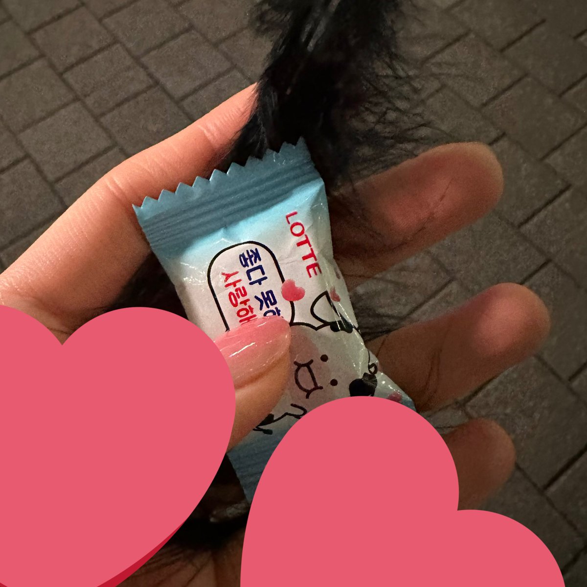 본방 간 친구 피셜 안 아픈게 뭔가 했더니 말랑카우였슴 이거 진짜 가볍고 말랑말랑하자나ㅋㅋㅋㅋㅋ 아 어떡해 너무귀여워