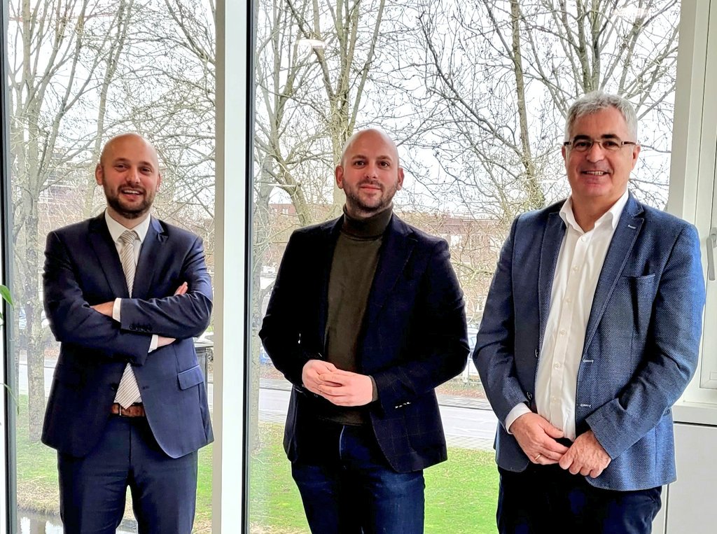 michieldijkman's tweet image. De @EBUtrecht-tour door de #regio gaat verder. 

Vandaag bij de wethouders @ArjanNoorthoek en @JacquesRoz van de @gemeentewoerden. 

Mooie initiatieven als de #TechnoHUB voor meer technisch geschoolde talenten.