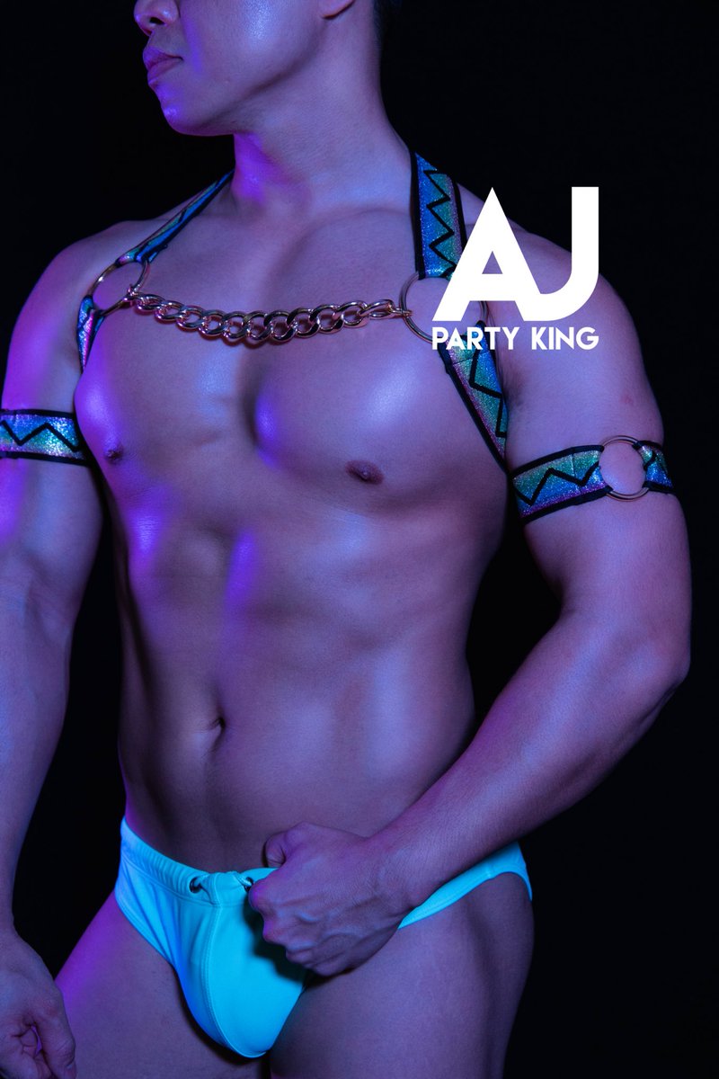 Bomd131's tweet photo. Wear it proud π³οΈβππ³οΈβππ³οΈβπ
New AJ Pride Z ChainβοΈ
@AJpartyking
#BeTheKing | Shop now https://t.co/bQog3fNeJ6
#Pride #prideharness #AJpartyking #Ajpartykingharness https://t.co/UKO402iqpU