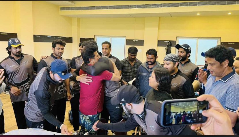 Karnatakaa_Bo's tweet image. #27YearsOfSudeepism celebration By #GeethaShivarajKumar Ma&apos;am and #DrShivaRajKumar Sir!!❤️

@KicchaSudeep @NimmaShivanna