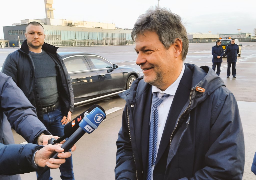 #Vizekanzler #Habeck reist nach Schweden, Themen: Energiepreise und EU-Ratsprädidentschaft der Schweden @BMWK