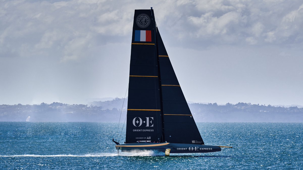 Breaking news! #SébastienBazin has just announced 
@Accor's support to the French team in the @americascup as #OrientExpressTeam 
@oe_teamofficial #OrientExpress 
@KChallengeAC