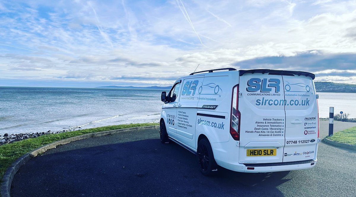 Not a bad view today in North Wales 🏴󠁧󠁢󠁷󠁬󠁳󠁿 ☀️