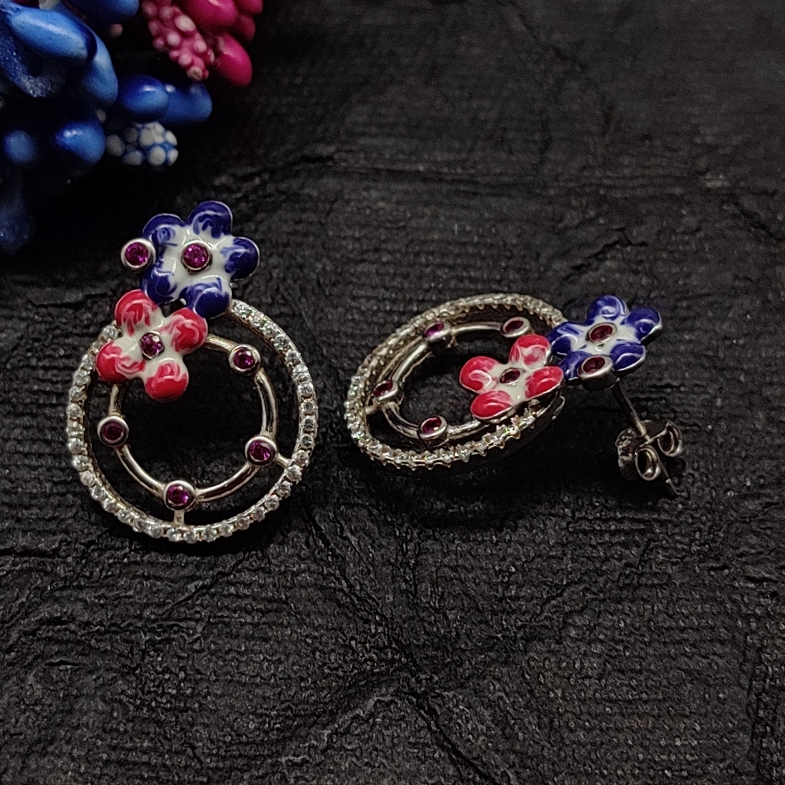 BasketFlaunt's tweet photo. Silver Shinning Flower Stud.
Price 1600/-
Crafted by 92.5 Pure Silver.
Comes With Flaunt Basket Silver Authentication Certificate.
Website:- https://t.co/kh7N8dfWD2
#trendingjewellery #925puresilver
#womensfashion #style #womenswear
#silverjewellery #womenbracelet https://t.co/asxNgfES5t