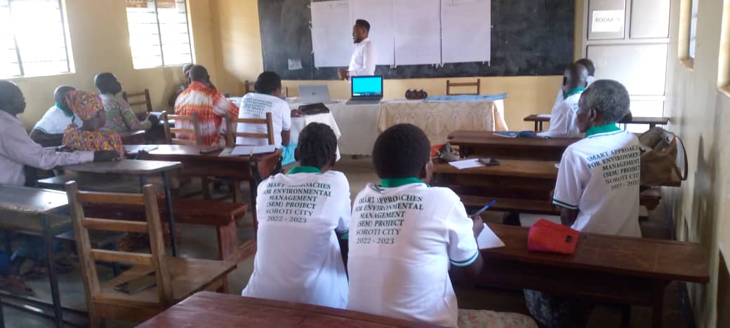 YLEC_Youth's tweet photo. #Solidwastemanagement training to the School Community Environment Committees (SCEC) in the 5 #Primary schools #Semproject
@Nakatunya P/S @Amen P/S @Kichinjaji P/S @MaderaBoys Boarding P/S @Soroti Parents Nursery & P/S https://t.co/XZ6hgbsg6B