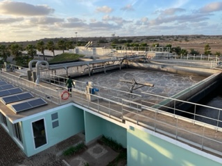 AguasPontaPreta's tweet photo. Os decantadores lamelares #TECNOCONVERTING (3X1.250 m3/dia) da ETAR Municipal de Santa Maria #PontaPreta #IlhadoSal https://t.co/0MFORZzWY6