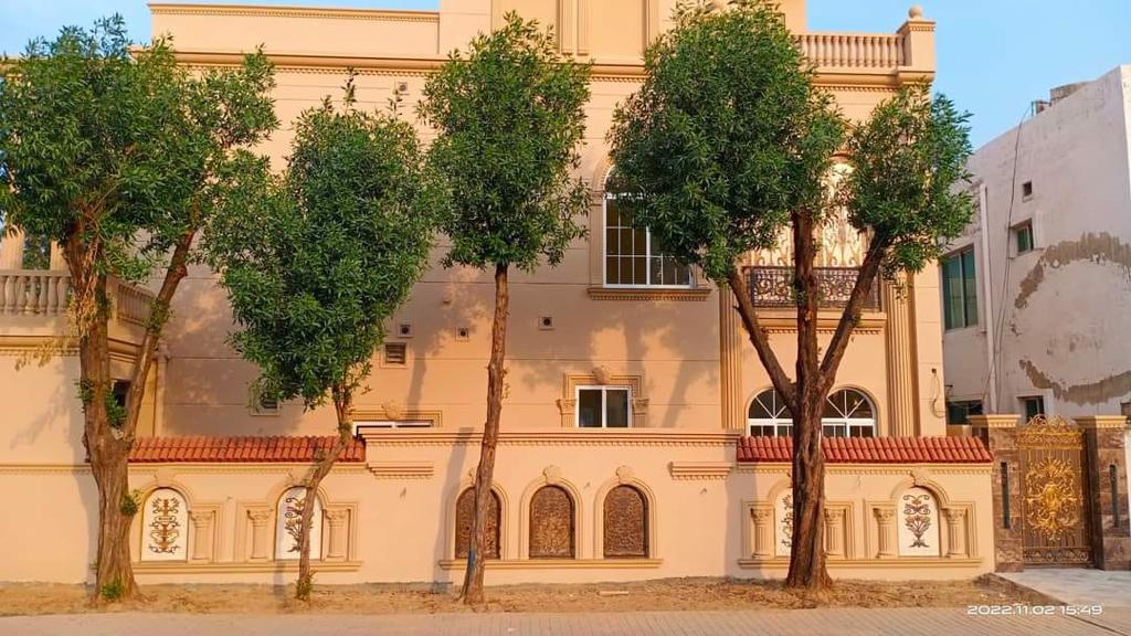 prism_town's tweet image. Bahria Town Lahore
10-Marla Corner House for Sale
Gulmohar Block 
4-Bed rooms
Brand New Spanish House
Demand 5 Crore

Further Details 
03214324510

#bahriatownlahore #BahriaOrchardplot #BahriaOrchardshop #bhariatownplot #bahriatownhouseforsale #lahoeproperty #propertymanagement