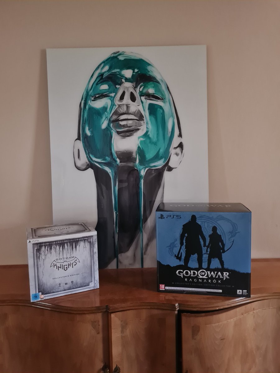 derKLKL7's tweet photo. Die ersten zwei games sind da 😈✊️ collectors ungut Edition😈 #GodofWarPS5 #GothamKnights https://t.co/9LPjoUqc6B