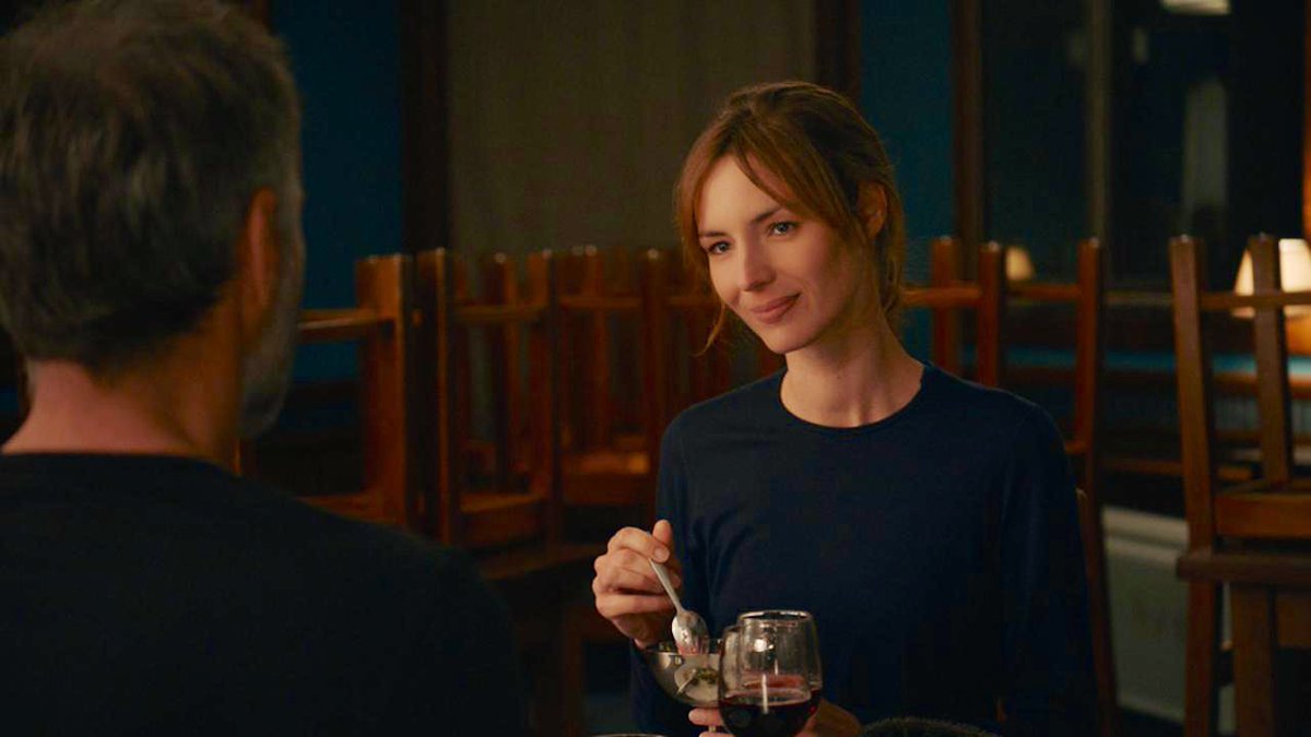 Fier d’avoir remis à #gerardmer2023 le Prix de la critique à Thomas Salvador pour «La Montagne». Un film inclassable à découvrir absolument en salles pour profiter au mieux de son immersion en haut des cimes et de son ouverture au merveilleux. Avec une Louise Bourgoin admirable