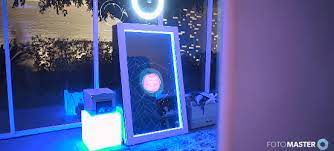 QuebecphotoB's tweet photo. Magic Mirror Photobooth offers a sleek design and a user-friendly  interface that interacts with guests through over 200 colorful animations offered in a variety of languages. 
For more information visit https://t.co/uadE1emMUL https://t.co/wfD0VUIW13