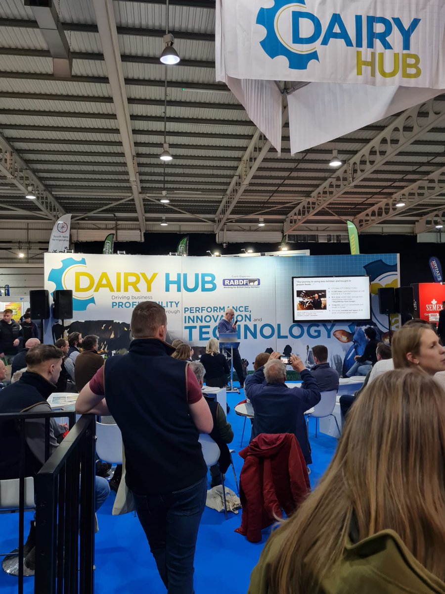 Envirosystemsuk's tweet photo. Also thank you to dairy farmer James Rogerson of Game farm in Lancashire for stepping up & sharing his story in the Dairy Hub
@Dairy_TechUK on maintaining high yields whilst cutting his fertiliser usage & bought-in protein feed costs
@theRABDF #teamdairy #SlurryBugs #OptiSile https://t.co/03Qg3dbraR