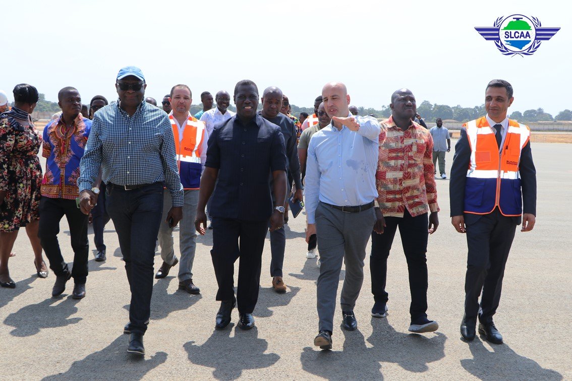 slcaacomms's tweet photo. #MTA, together with the #SLCAA has engaged the Management and Staff of the #SLAA on the seamless transfer of the operations of the Freetown International Airports #FNA to the SUMMA Airports (SL) Ltd. https://t.co/doPo7nqZAJ