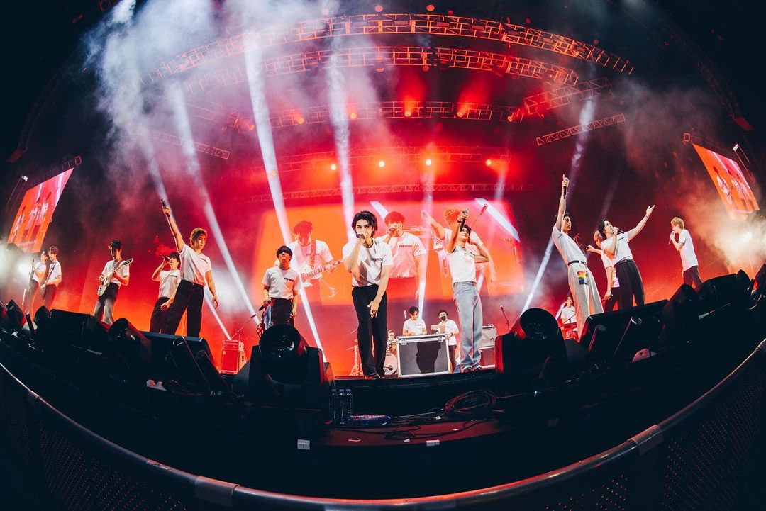 basvpr_italia's tweet photo. Aggiornamento IG livenationhk ♡
#basvpr #remembas #kpworldtourhongkong #kpworldtourdhongkongd2 #jobyosatorn #noojobby #nodtednutthasid #nodtnutthasid #perthss #perthnakhun #pandelions https://t.co/juuIyqKG0u