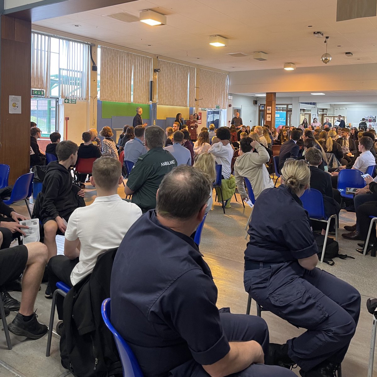 S3 ‘speed dating’ with the employers - was great to chat with @FortroseAcad pupils about a career in healthcare 🤩