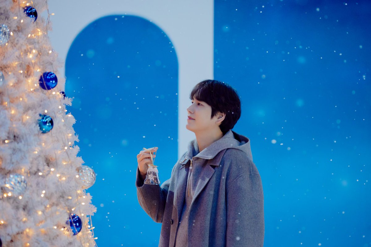 SJlove1106_'s tweet photo. 사랑하는 규현오빠의 생일을 진심으로 축하해요🥳 2022년 생일을 축하한게 엊그제 같은데 벌써 2023년이라니 !! 오빠에게 행복한 하루가 되길 바라요 :) 또, 조금은 쉴 수 있는 하루가 되기를 바라☺️ 2월 3일은 내게 있어 잊을 수 없는 날일거야🍀 올해도 앞으로도 항상 늘고사💙#오직_규현���을_사랑해 https://t.co/417mlRMK1p