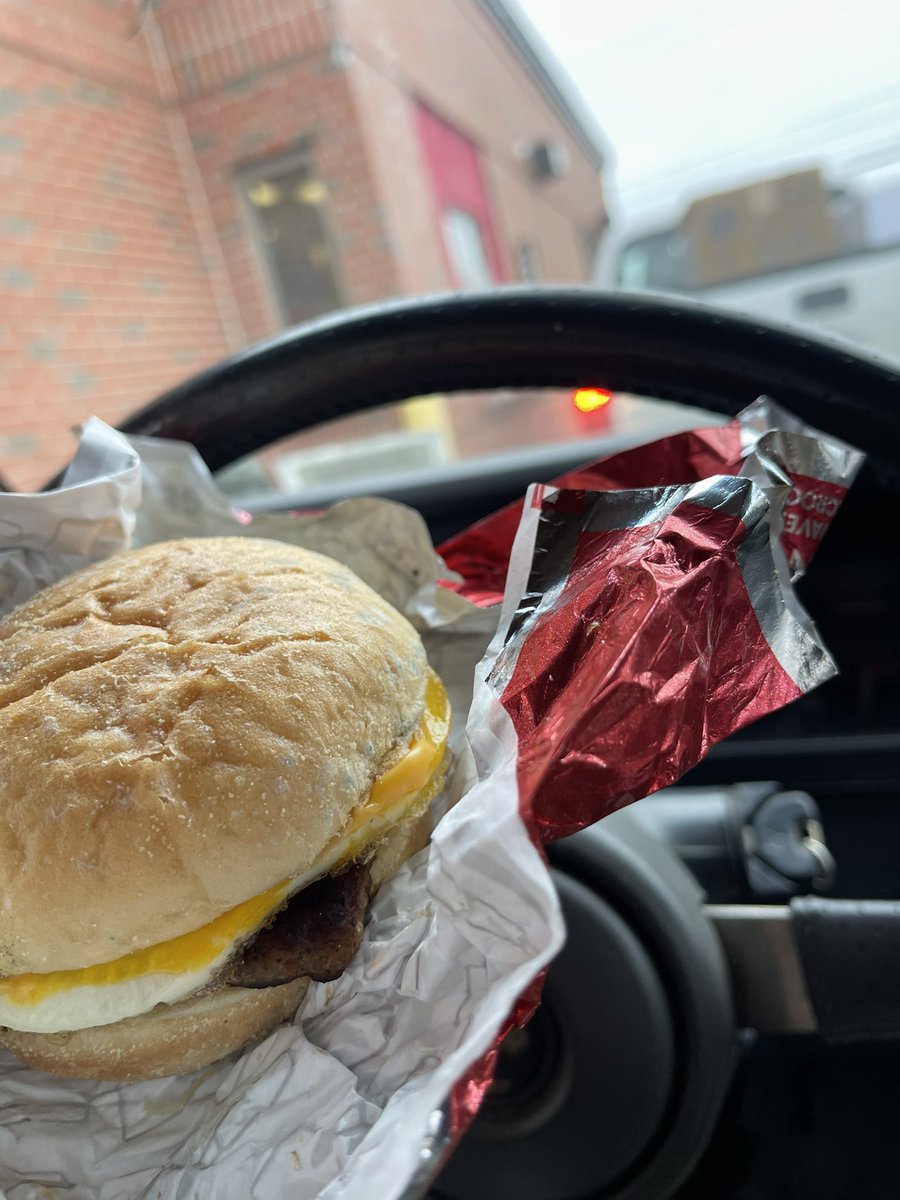 nftconnects_eth's tweet photo. disgusting smh. Mild spores.... @Wendys https://t.co/NP56ROBV8N