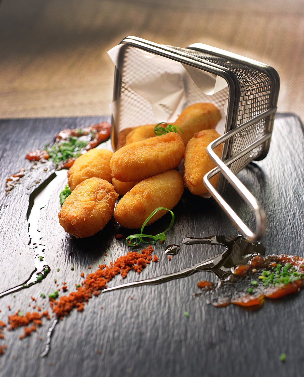 🧡 Mmmm… Croquetas cremosas de jamón ibérico, 
¡Apúntate al Casual Food de Top One! 😋

🍽 TOP ONE by WORKSHOP 
📍 Padre Damián, 21⁣
📱 680 380 603 • 620 593 521 • 910 569 041⁣ • 915 134 611