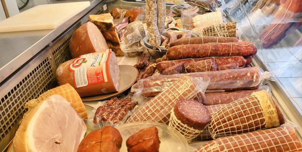 Italienische feinkost Lebensmittel Laden "da_Noi.ebersbach "
<a href="/EsslingenTweets/">Esslingen am Neckar</a> <a href="/stadtkirchheim/">KirchheimTeck</a> <a href="/stuttgart_stadt/">Stadt Stuttgart</a> <a href="/Piraten_GP/">Piraten Göppingen</a> <a href="/stoneh_page/">Graffiti Nürtingen</a> <a href="/FRISCHAUFGP/">FRISCH AUF! Göppingen</a> <a href="/DB_Bahn/">Deutsche Bahn Personenverkehr</a>