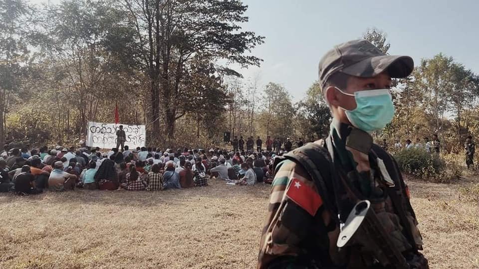 MROSE66943275's tweet photo. #MYANMAR : In Yaw area of Magway Region, pro-democracy residents and comrades of The Youth Force (TYF) & CDF-Mindat staged an anti-military protest on Feb 1, marking the 2nd anniversary of Spring Revolution. @Khithitofficial
#SpringRevolutionBurma
#WhatsHappeningInMyanmar https://t.co/74UA3Fy2s7