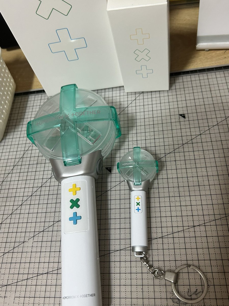 notasty7's tweet photo. 투바투 모아봉 미니 모아봉 모아봉 키링 양도

모아봉: 택미포 3.8(포카x,파우치x,스트랩o)
모아봉 키링: 반택포 2.5(가격 조정 가능)

txt 연준 수빈 태현 휴닝카이 럭드 사웨 엠투유 파스테 프리즈 553 쇼피 라자다 이즈위 메모리즈 시그 후드 알라딘 템테이션 쇼라 특전 파오이 https://t.co/WPi388Ej6t