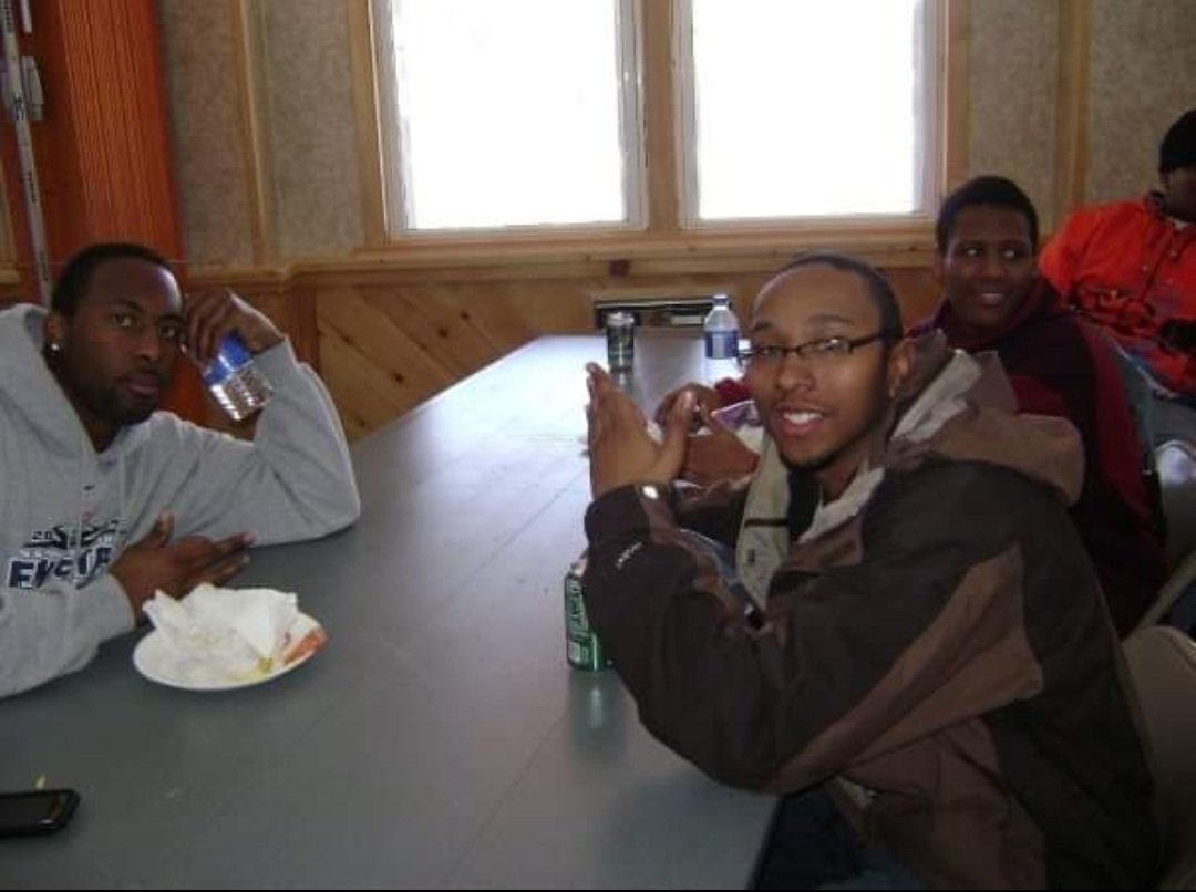 IotaMastermind1's tweet image. Eta Alpha Throwback: Brothers participating in the NPHC Retreat in 2009.

#iotaphitheta #etaalpha #pennstate  #ACR #pacertified #ipt1963 #NPHC #D9 #centaurs #weare #1963 #statecollege #psuiotas