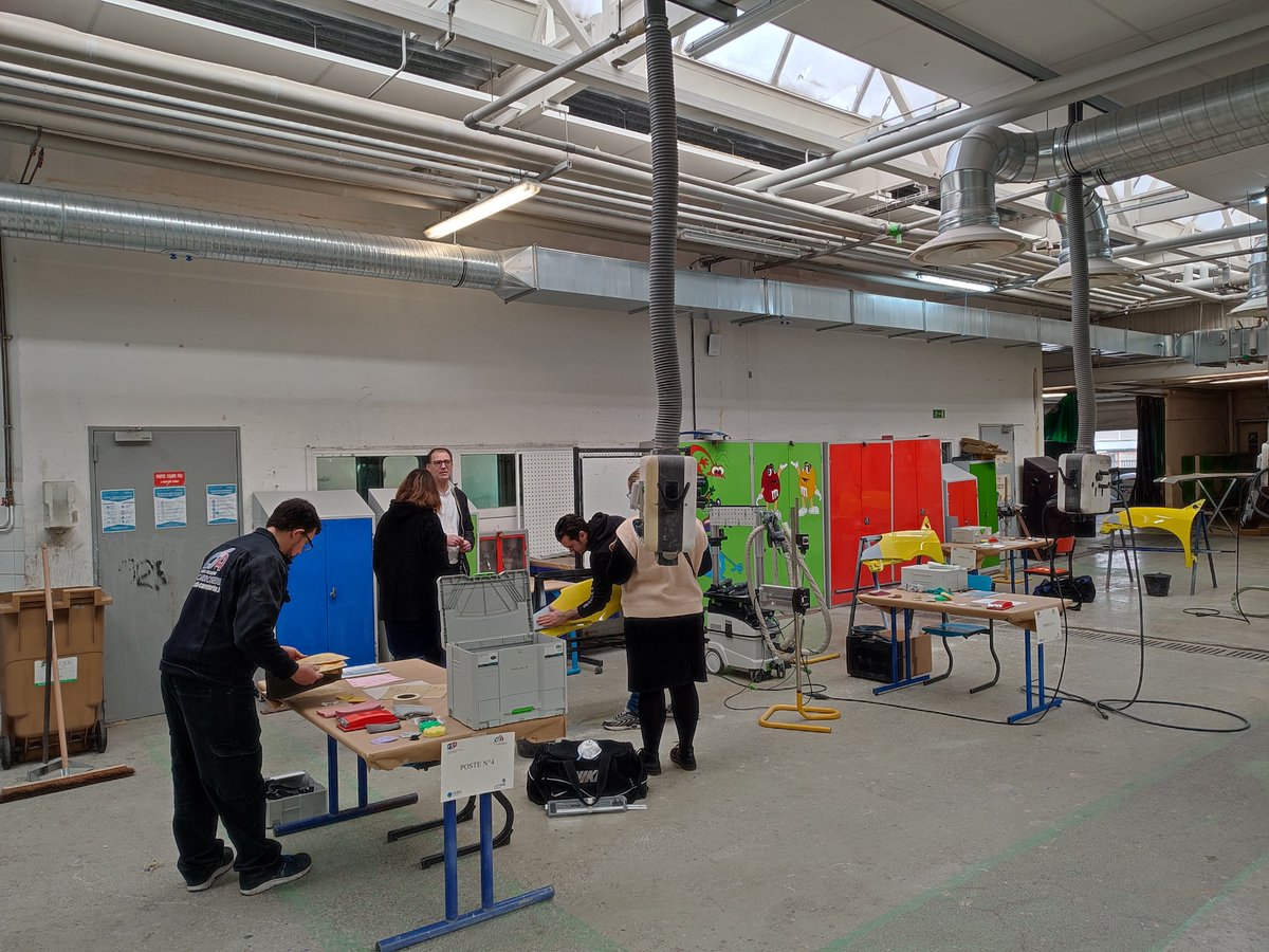 CFAFFC's tweet photo. #SSAM2023 JOUR 4
C'est parti pour cet après-midi d'épreuves régionales Worldskills en peinture en carrosserie !
Souhaitons bonne chance aux candidats 🙌☺️ https://t.co/RgtIMsojYj