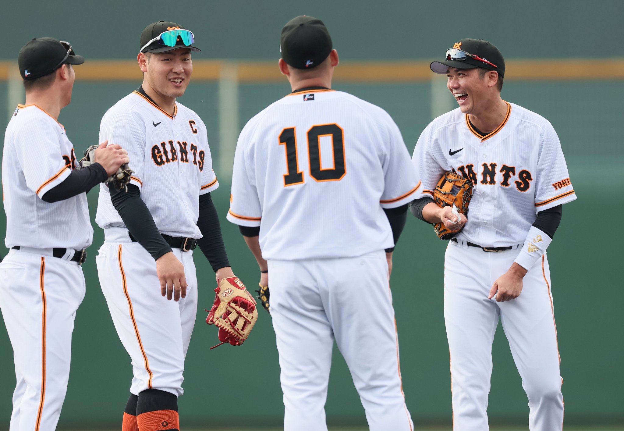 坂本勇人 戸郷翔征 岡本和真 吉川尚輝 ジャイアンツ 巨人 Tシャツ Amazon.co.jp: [HALASRTB] 読売ジャイアンツ 吉川尚輝 坂本勇人