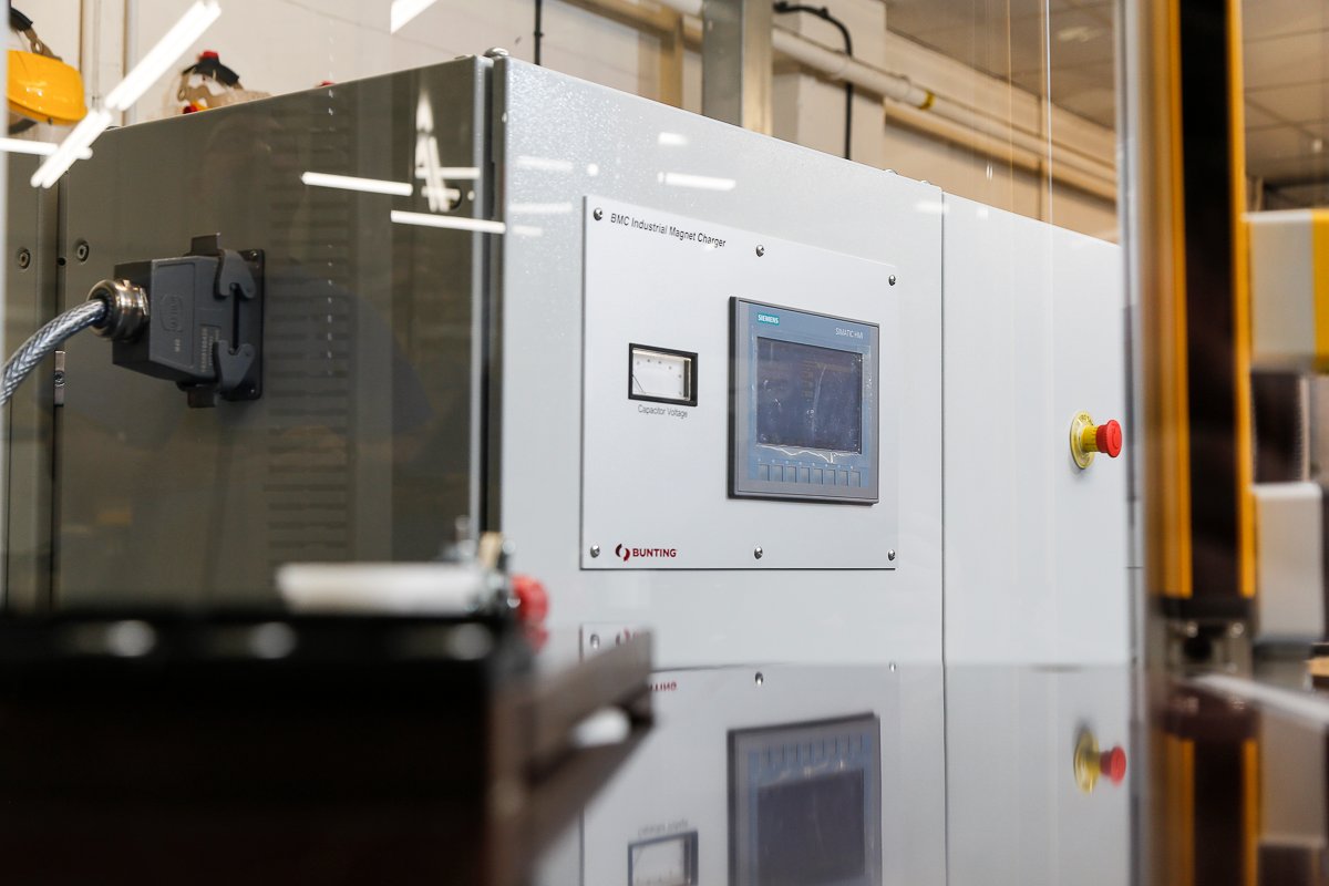 EMagnetsuk's tweet photo. The integrated control and power supply of a BMC Industrial Magnetiser undergoing final tests. In operation the Magnetiser charges magnet assemblies for an electronics application
#magnetiser #magnetising #Engineering 
BMC Industrial Magnetisers > https://t.co/4Oc2E7kCjz https://t.co/yGjfl6s2Sf