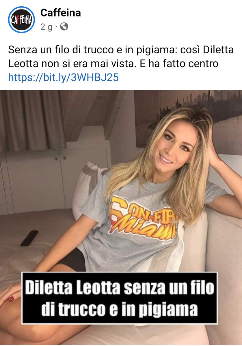 la_bongia's tweet photo. SENZA
UN
FILO 
DI
TRUCCO https://t.co/4T18xDM0ee