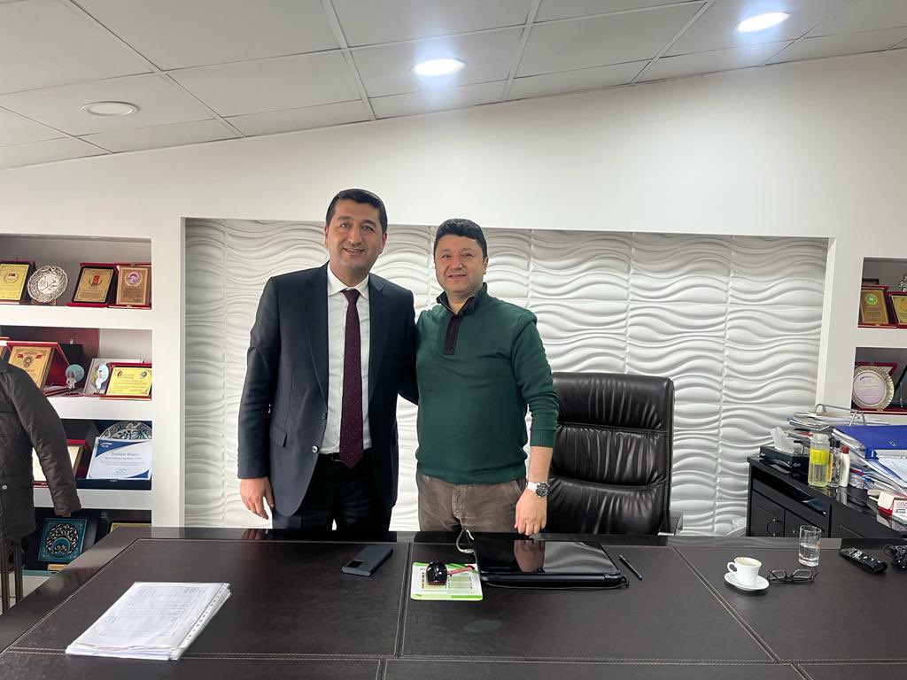 AK Parti Malatya İl Başkan Yardımcımız İbrahim Karaman’ı ziyaret ederek, istişarelerde bulunduk. 

Değerli başkanımıza misafirperverliğinden ve desteklerinden dolayı teşekkür ediyorum.