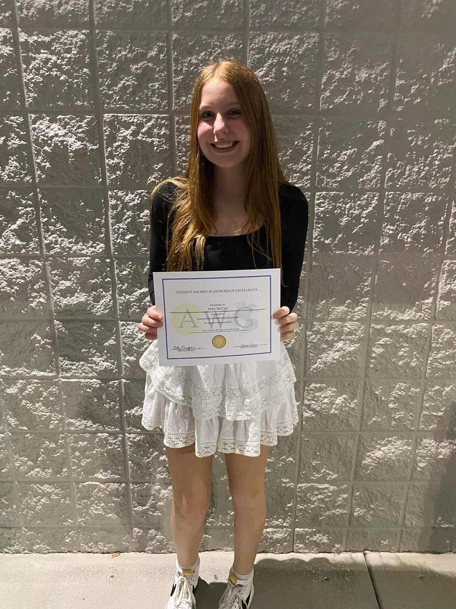 RRMSRoyalKnight's tweet photo. Way to go Abby and Anthony who were recognized at the Pasco Science Gala last night! #royalscientists https://t.co/hQ00jbzCat
