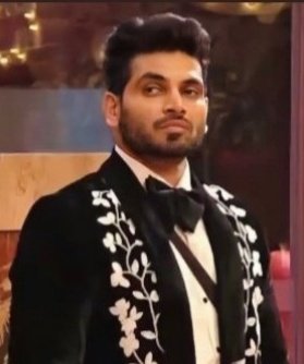 AsutoshZ05's tweet photo. Who Do You Think Will Win #BiggBoss16 ? #ShivThakare #PriyankaChaharChoudharyᅠ
#BB16
        RT 🔄                      LIKE ❤️ https://t.co/imhW2fbU1I