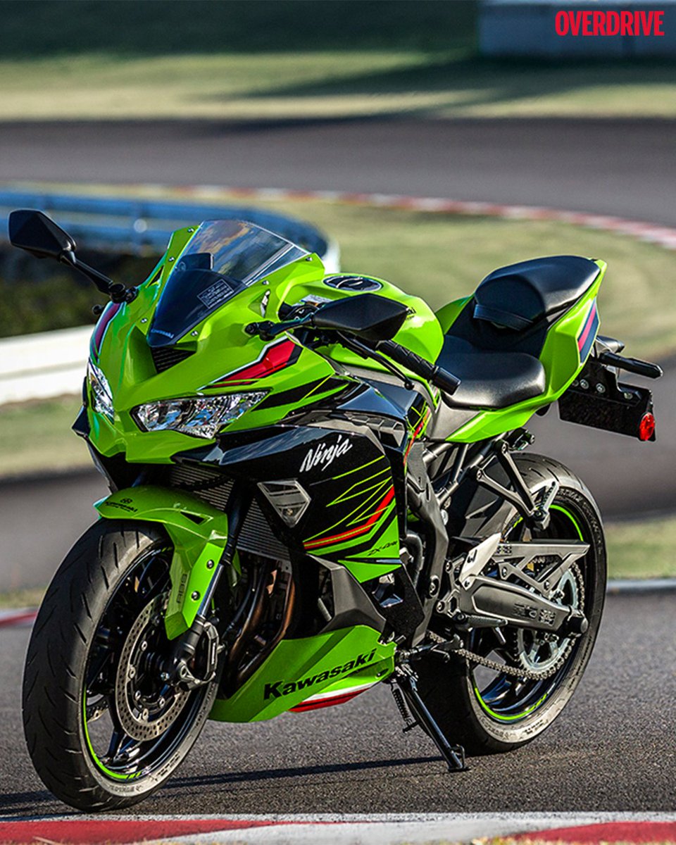 て*ね様 MOVE 3rd color HYPE GREEN G.I.D emD 2021-22 Panini Mosaic