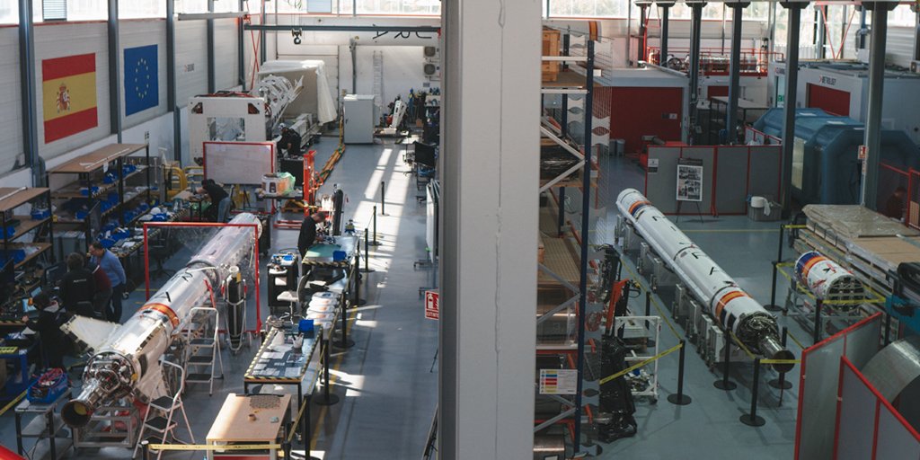 🚀🚀For the first time in our history, 2 space launch vehicles at our facilities.

🚀🚀Por primera vez en nuestra historia, 2 vehículos de lanzamiento espaciales en nuestras instalaciones.

#VAMOSMIURA1