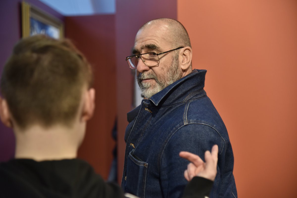 FEBRUARY'S TOURS

We're shaking things up on our galleries this month. Make the most of your visit with one of our three unique tours:

🎨 #MossSideToMarseille
🏳️‍🌈 LGBT+ Tour
🏆 Object Highlights

(Please note that Eric will not be serving as your tour guide)