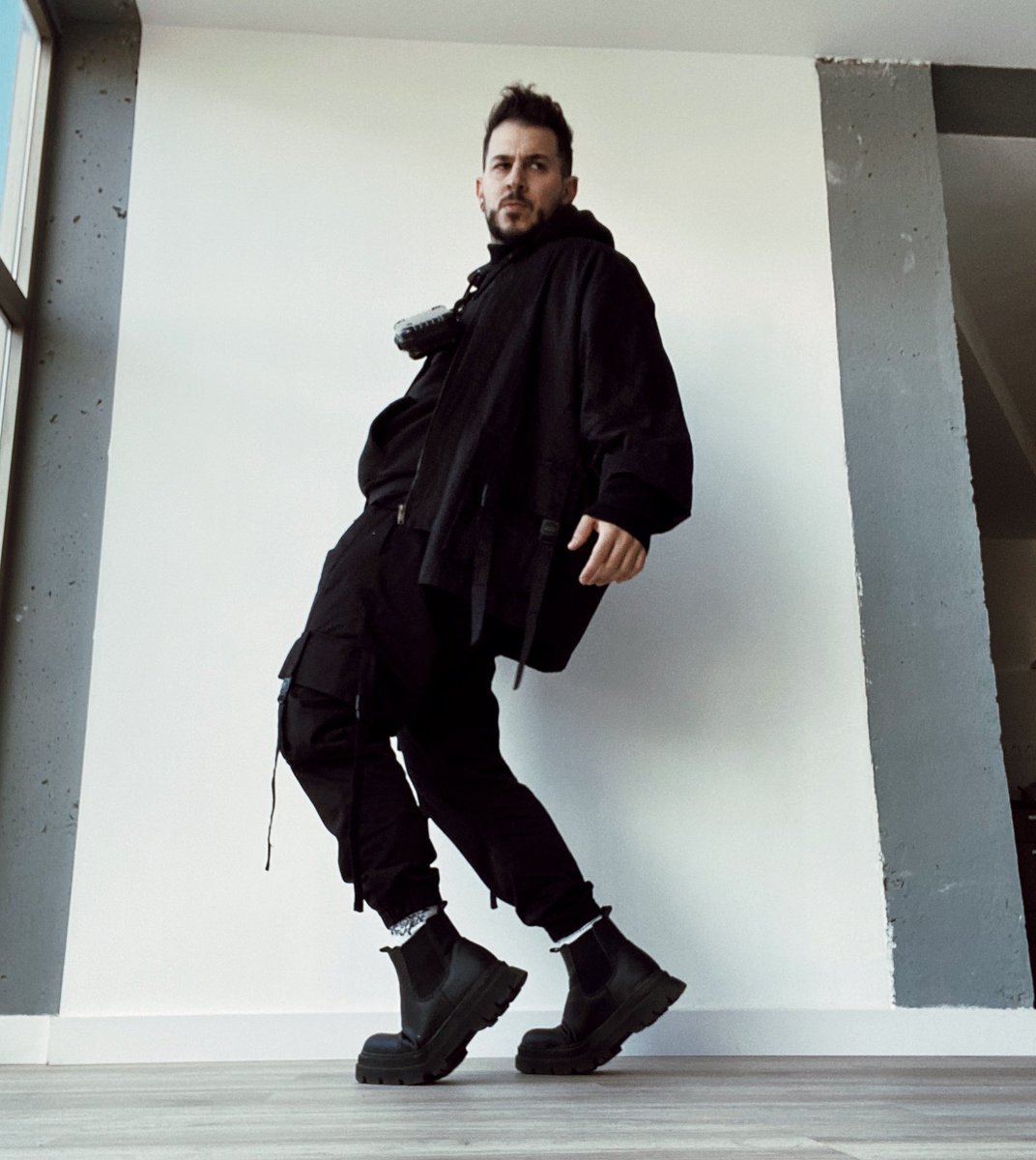 Bertorulez's tweet photo. ◼️… k i m o n o …◼️
.
https://t.co/WYQ55OO7VC 
.
#outfitoftheday #guystyle #japanstyle https://t.co/4io7YOFxZO