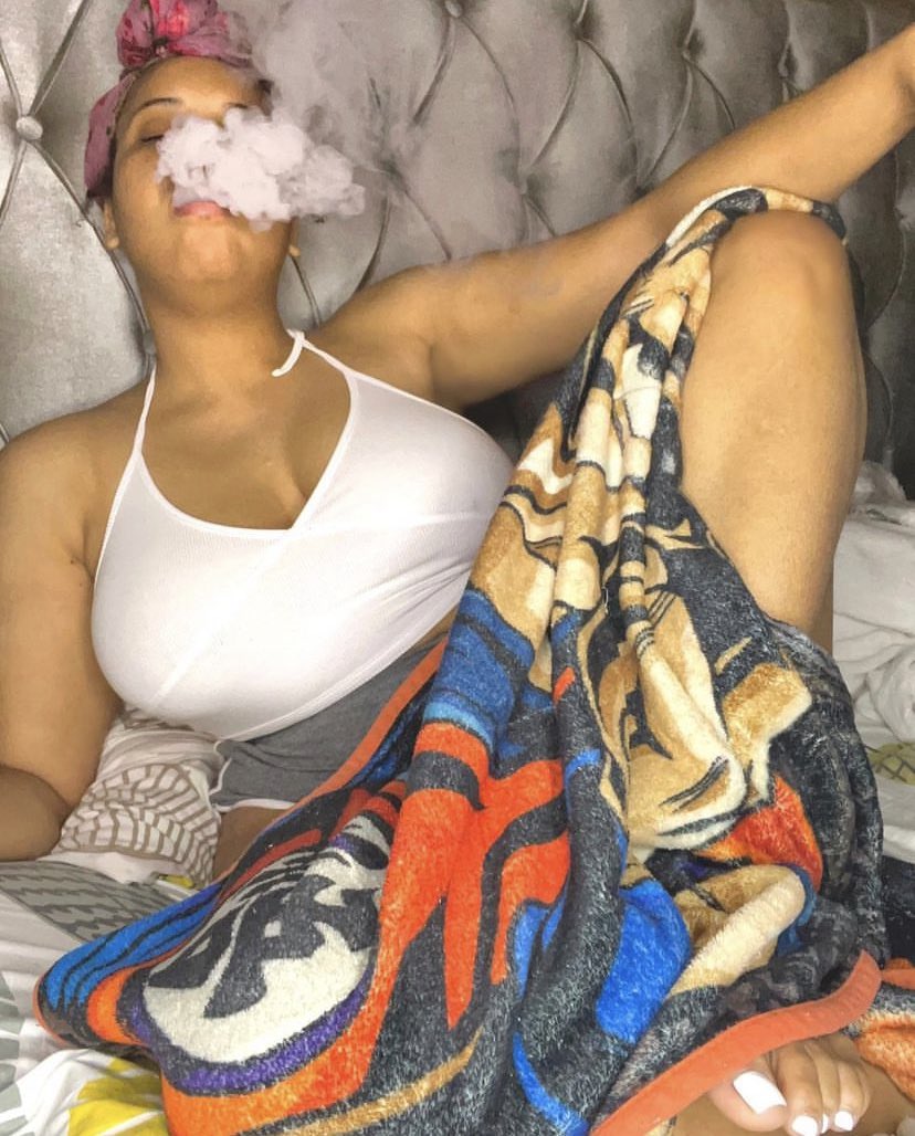 Laylaevony's tweet photo. Available for #meetup #hookup #Sellingcontents https://t.co/vd751WN0JN