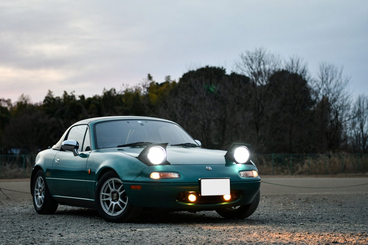 NA8C_GRS200_'s tweet image. いつも写真撮ってもらう先輩に撮ってもらった📸🙇‍♂️
コーティングもして艶が最高🤩
明日は純正ホイールにする

 #naロードスター
 #na8c