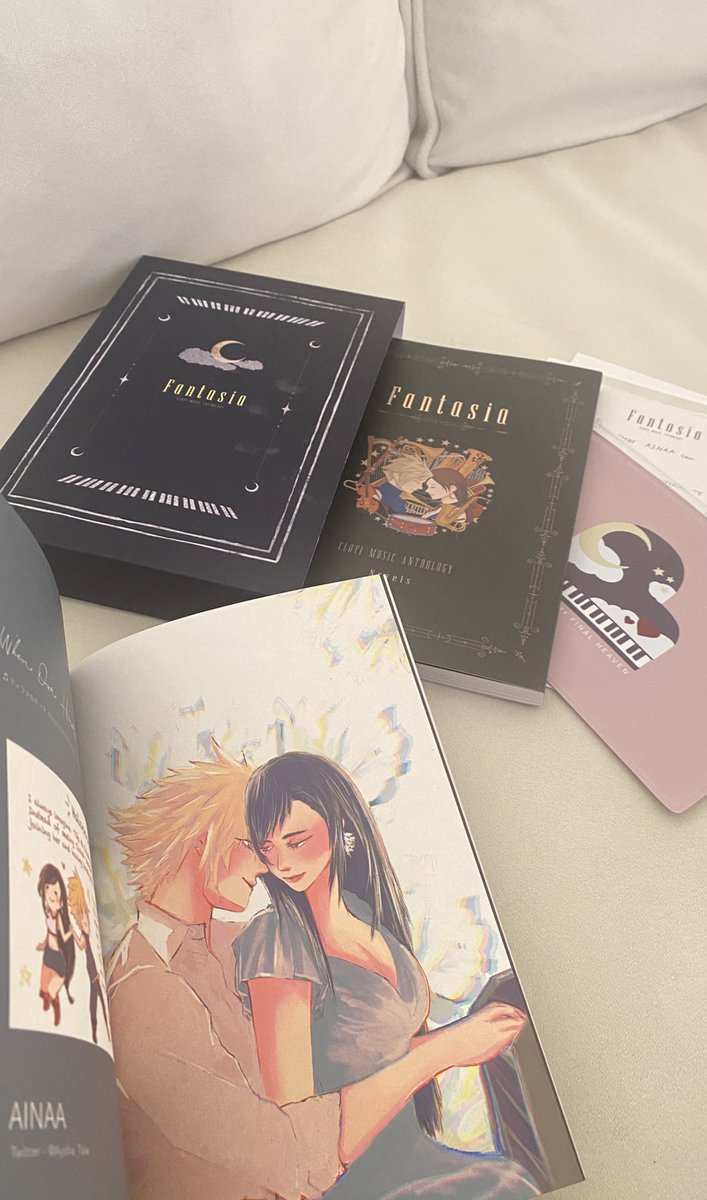 _xAinaa's tweet photo. My Fantasia CloTi Music Anthology copy 🫶🏻💞 It’s very calm and too beautiful! Didn’t know my art was first lolz. It’s an honor to participate on it ~ 宝物にします🤍

*note that my old Twitter username was written 

ありがとう @7OSTct 
#CTfantasia #cloti https://t.co/b0Ejl5zAcR