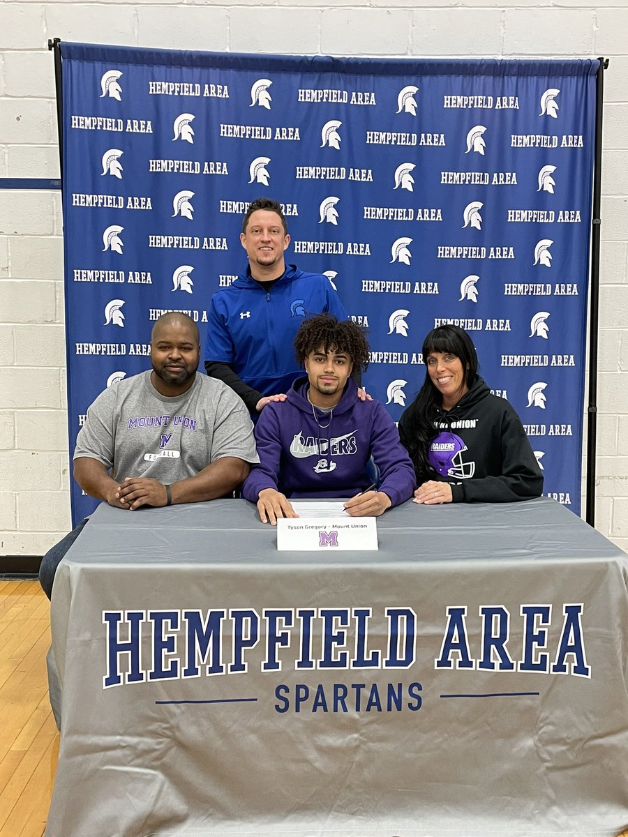 hasd_athletics's tweet photo. Congratulations to Hempfield Area student-athletes Anthony Vallano (Carnegie Mellon), Eli Binakonsky (Mercyhurst), Tyson Gregory (Mt. Union), and Will Nelson (Rensselaer Polytechnic Institute) for signing Letters of Intent to continue their academic &amp; football careers in college! https://t.co/ZRKRDLZ3Gn
