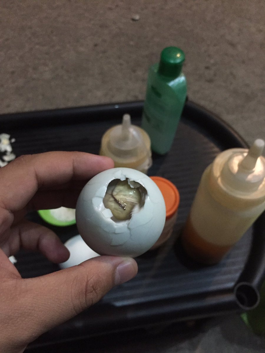 johnnyjacintoo's tweet photo. After 3months ngayon lang ulit nakakain ng balot ๐คค #cravingsolved https://t.co/V9Utx5w2J7