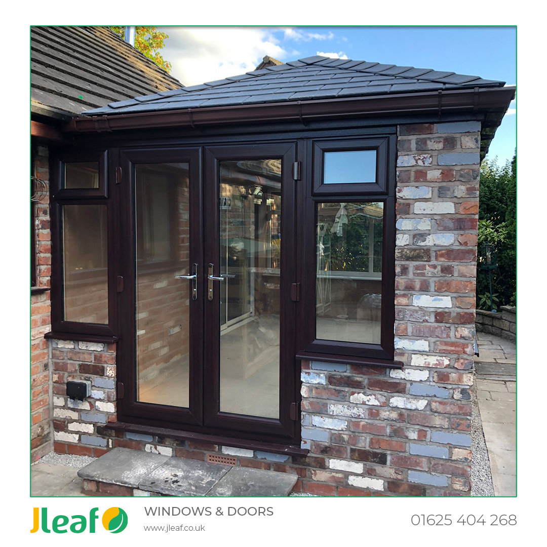 JLeafUK's tweet photo. Orangery Complete ✅

Featuring a grey tiled roof and rosewood on white frames.

Contact us for your free quote - https://t.co/CUwLxdMkEH
.
.
.
#manchester #cheshire #stockport #macclesfield #windowinstallation #window  #orangery #roof #homeimprovement #bramhall #wilmslow https://t.co/KpzhPxMnrf